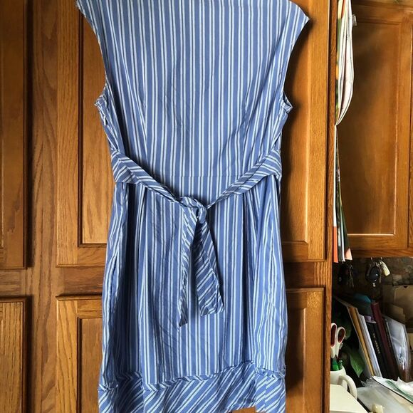 BCBGMAXAZRIA Collared Striped Ruffle Tie Back Sleeveless Shift Dress - 8 - Picture 10 of 14